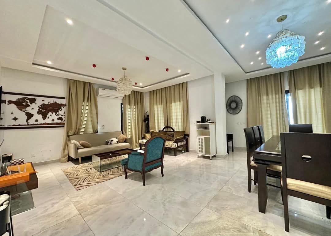 VILLA DUPLEX MEUBLÉE 6 PIÈCES À LOUER