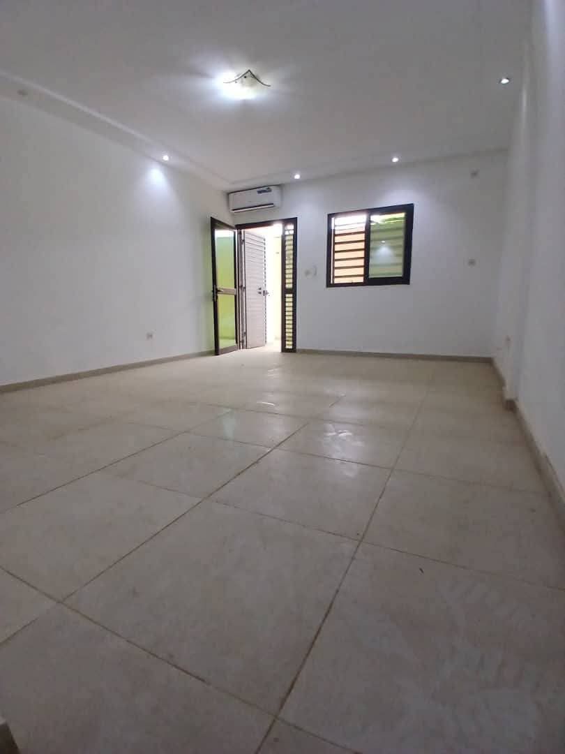LOCATION APPARTEMENT DE 3 PIECES