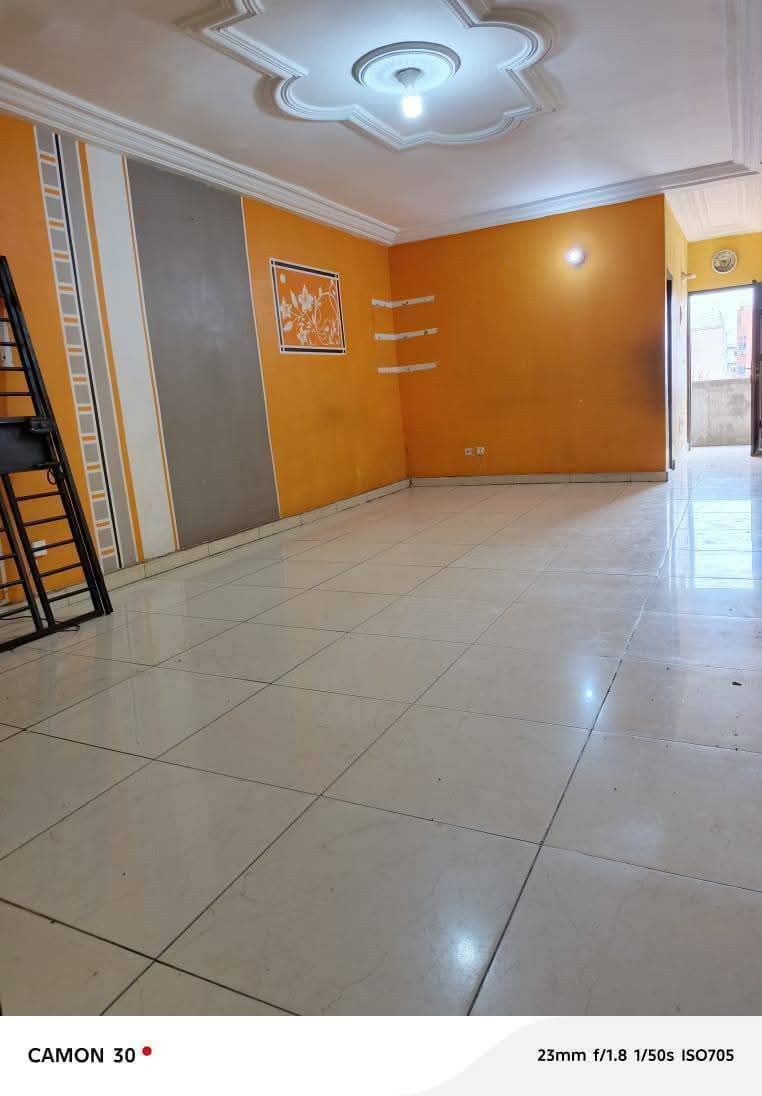 Appartement 3 pièces au 4e étage