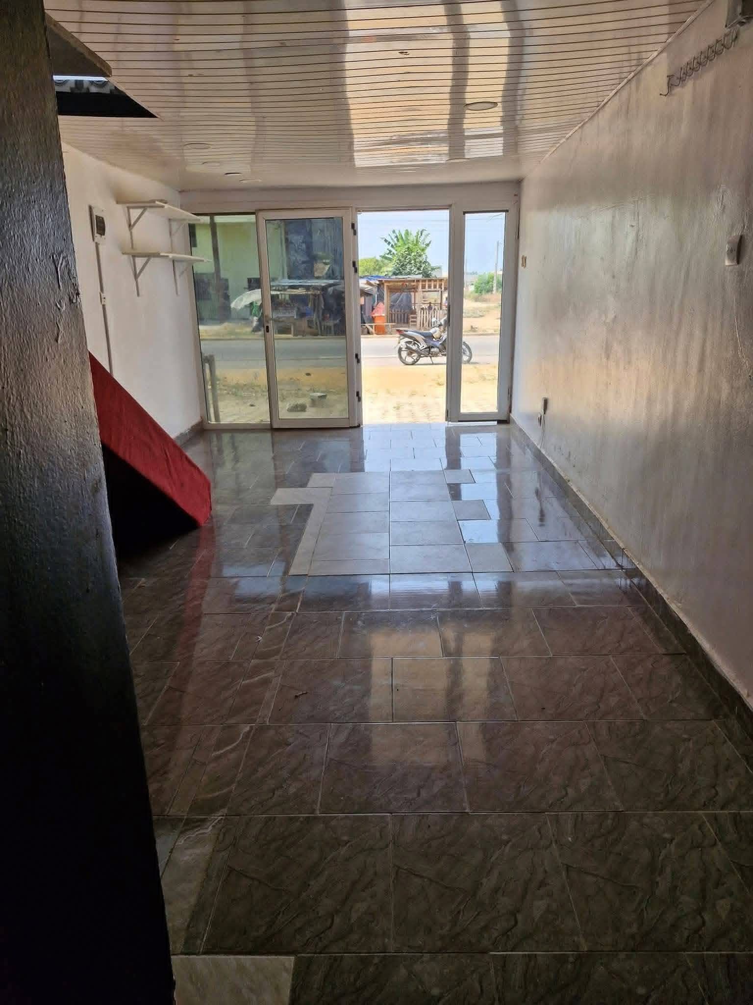 Magasin en location