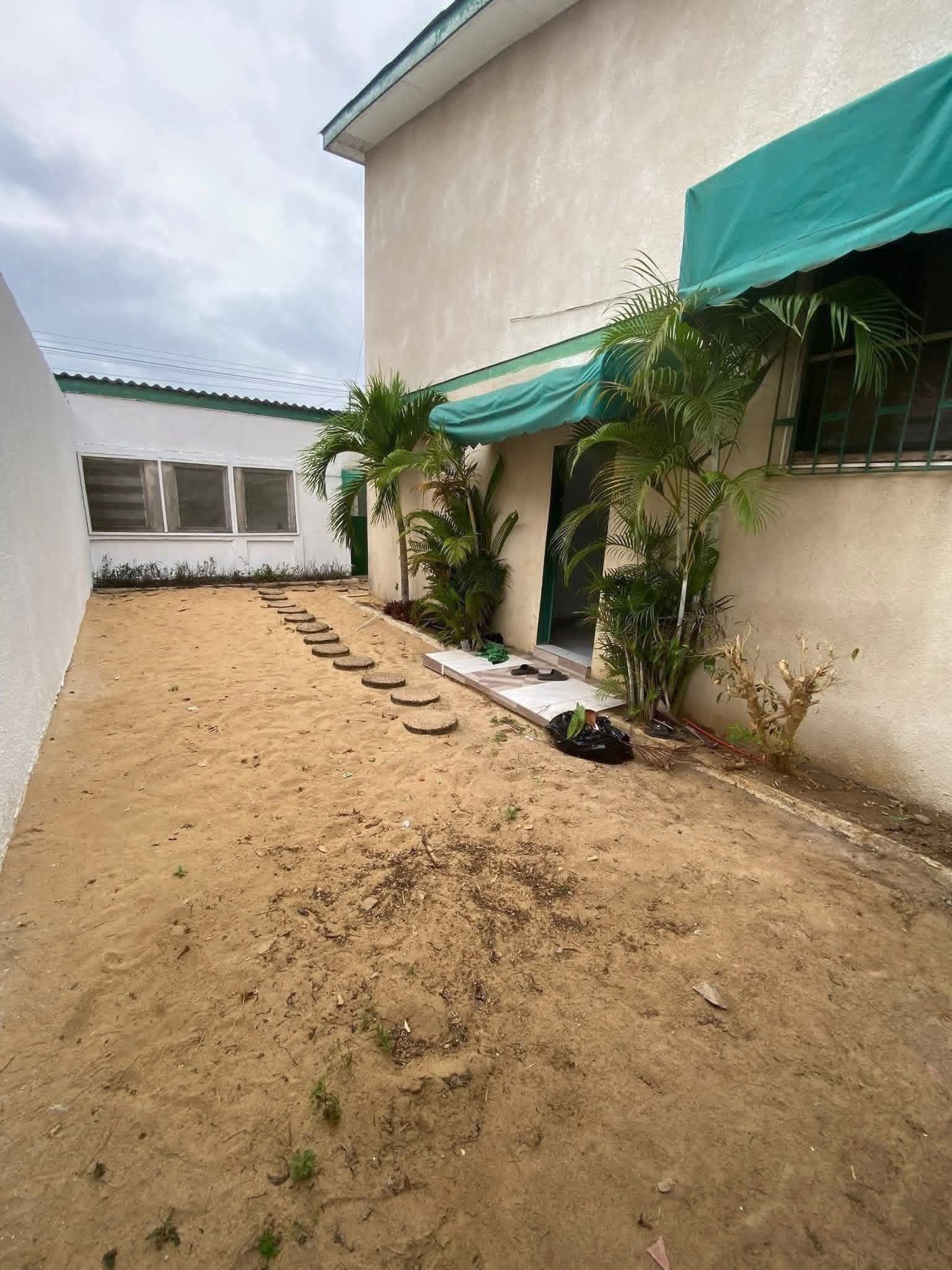 Belle villa duplex en location