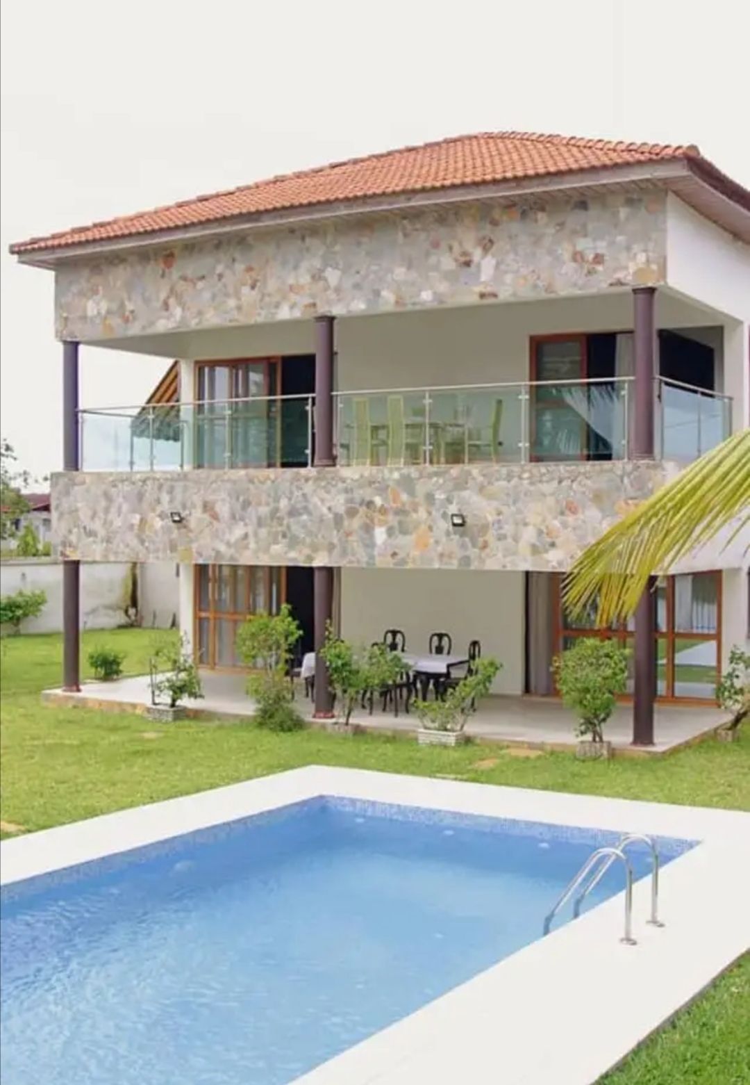 Villa meublée en vente