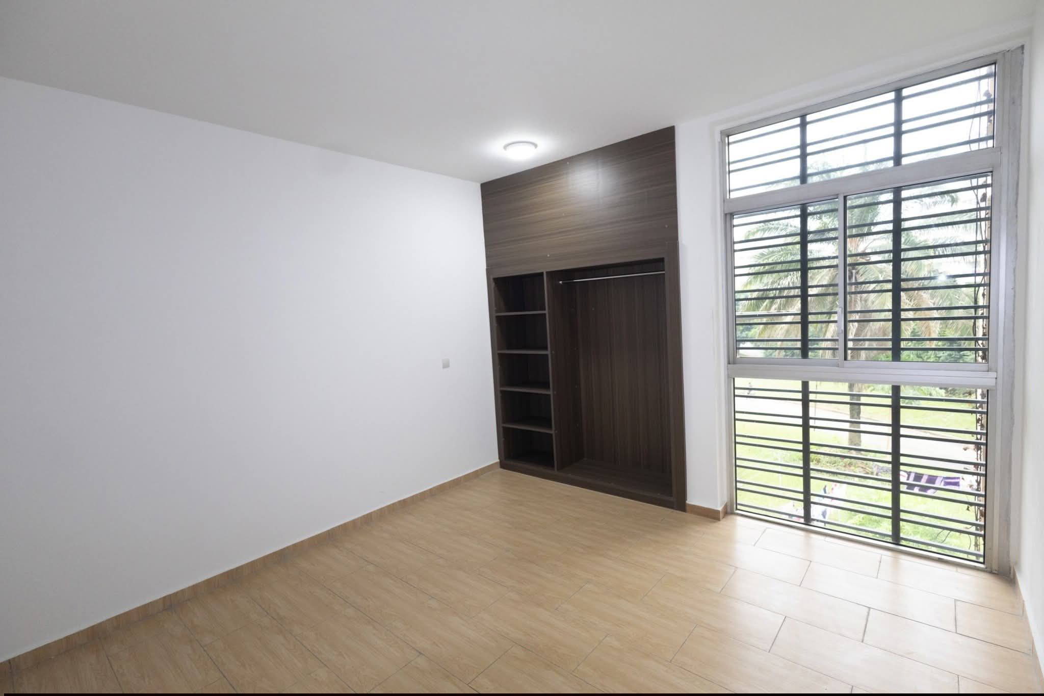 APPARTEMENT 4 PIÈCES À LOUER