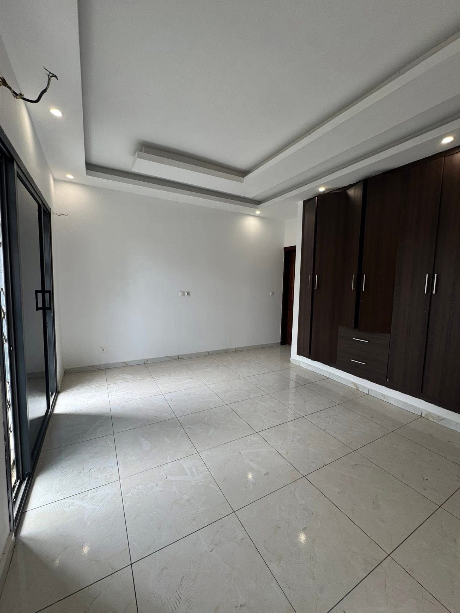 Appartement 3 pièces au 2ème étage