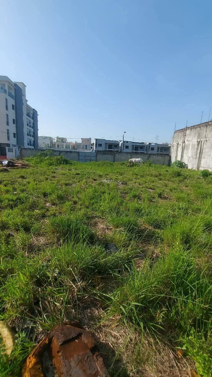 UN TERRAIN DE 741m² EN VENTE