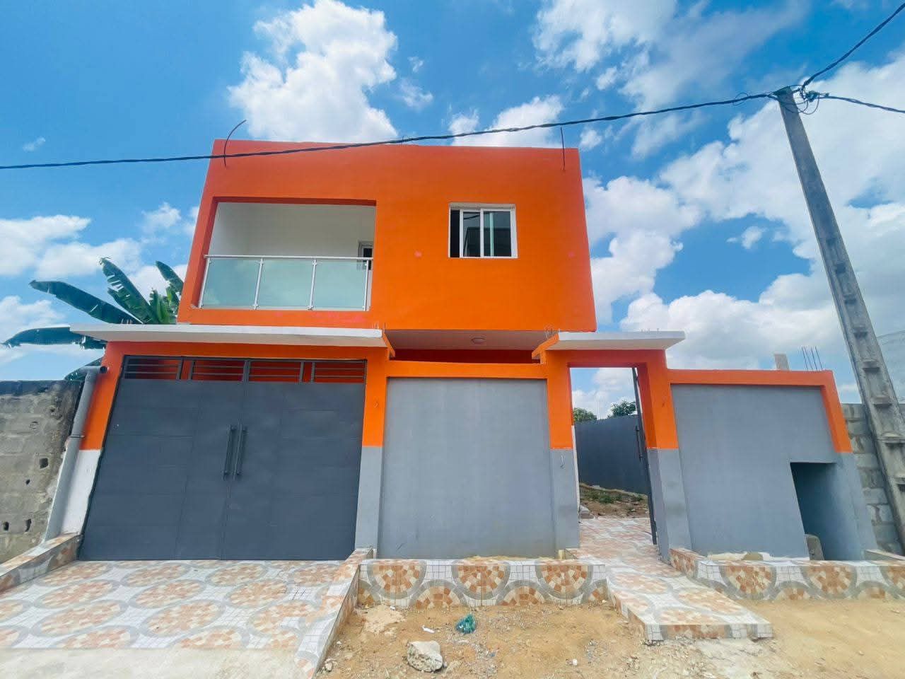 Duplex 4 pièces disponibles avec ACD