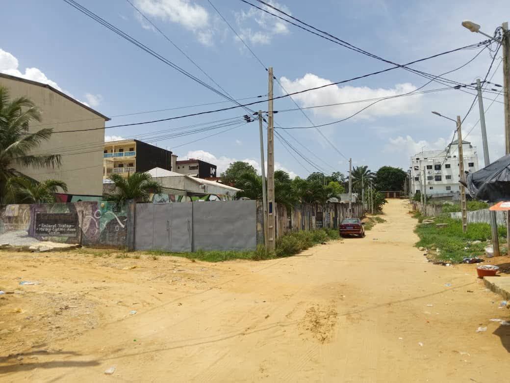 VENTE D'UN TERRAIN DE 1140m²
