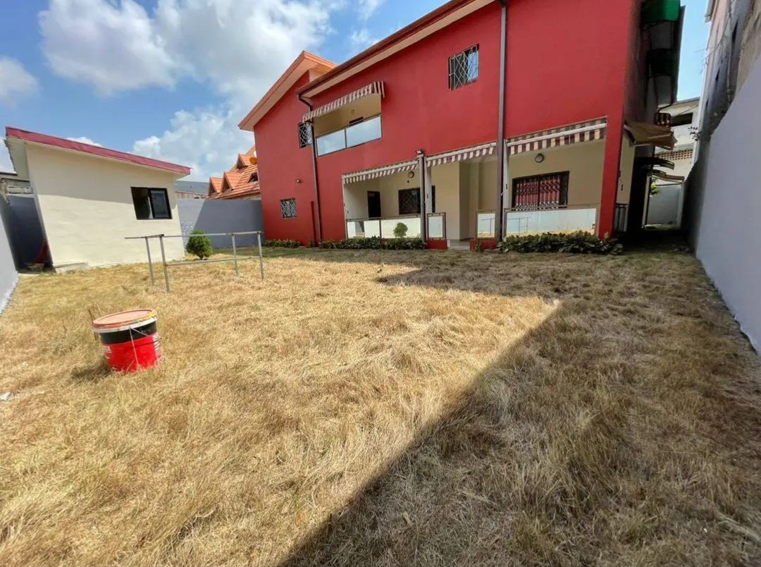 À LOUER, DUPLEX DE 9PIÈCES