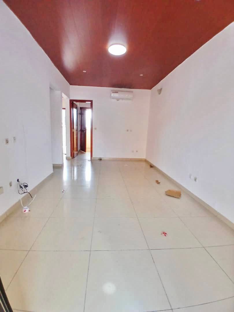 Appartement 2 pièces bon standing au 3e étage