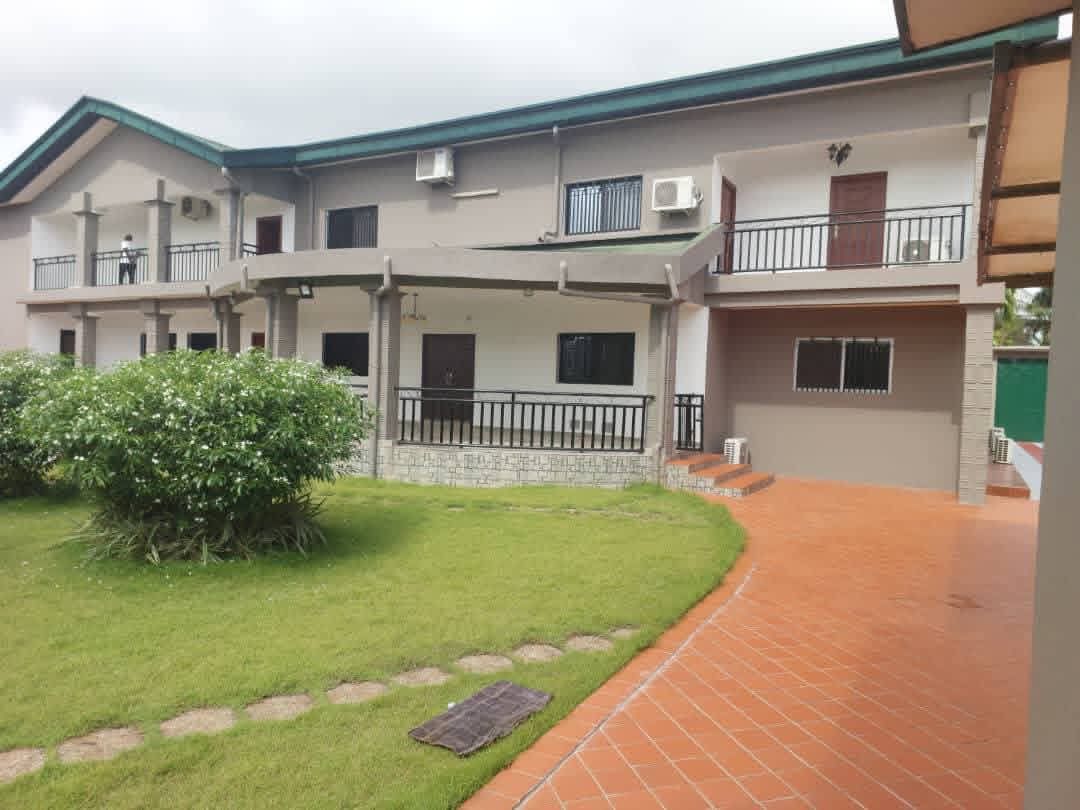 EN VENTE VILLA DUPLEX 21 PIÈCES