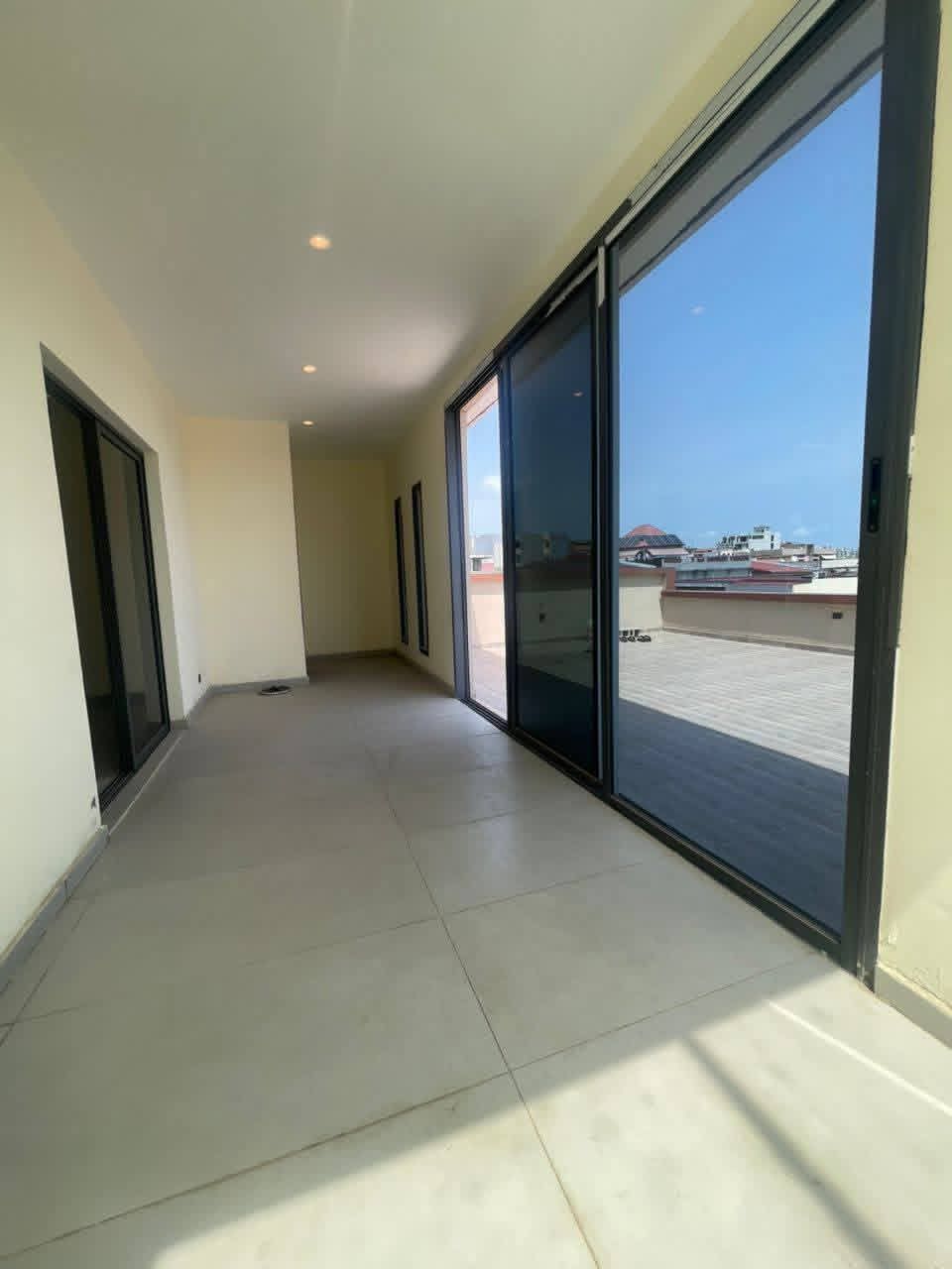LOCATION TRIPLEX 10 PIÈCES