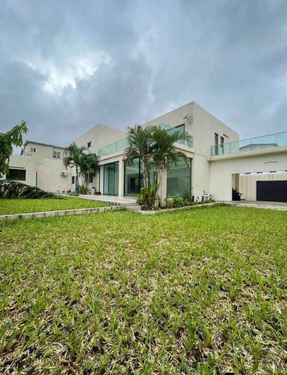 À LOUER – VILLA DUPLEX 6 PIÈCES