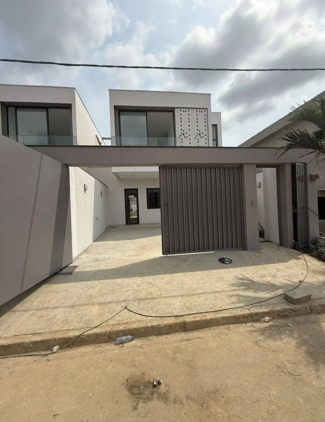 EN LOCATION VILLA DUPLEX DE 4 PIÈCES