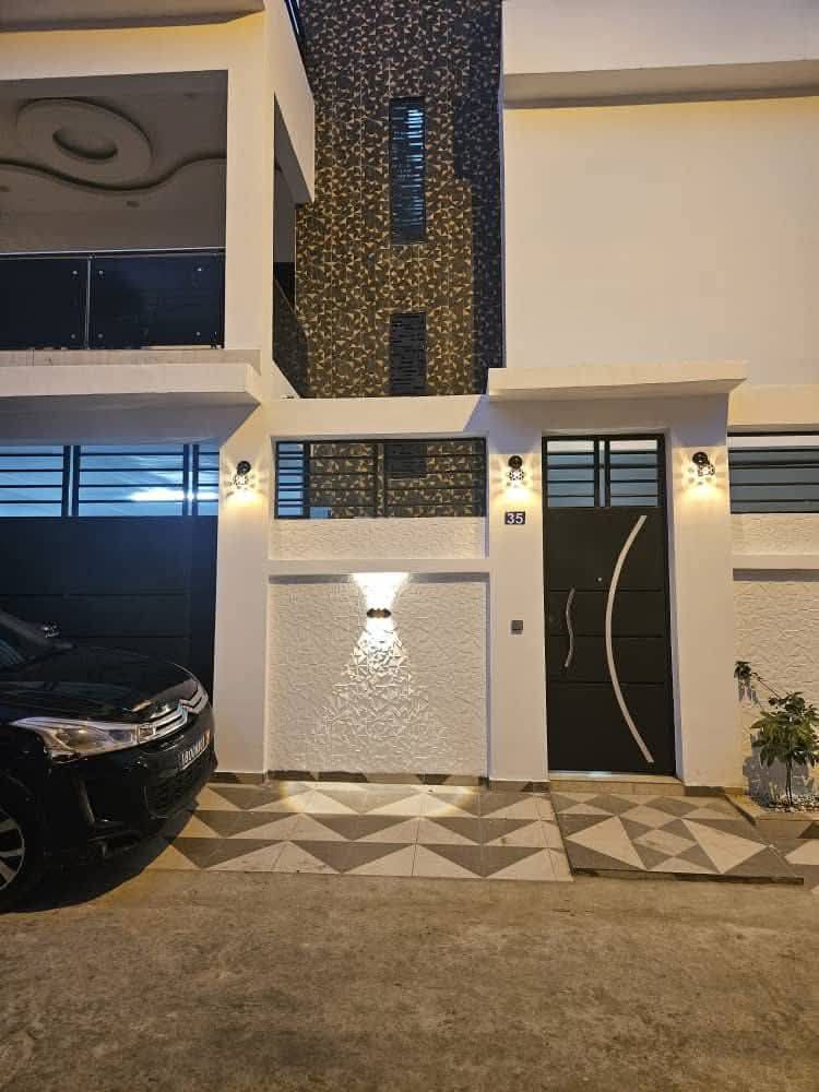 Magnifique villa duplex 7 pièces jamais habitée avec ACD