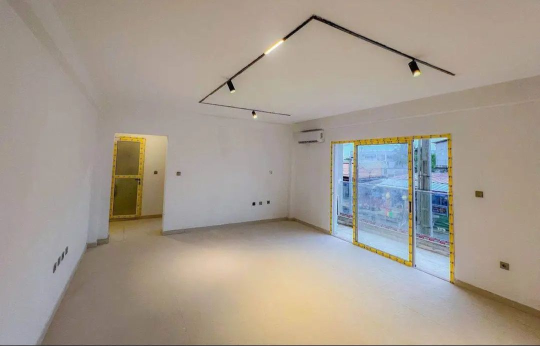 APPARTEMENT 4 PIÈCES EN LOCATION