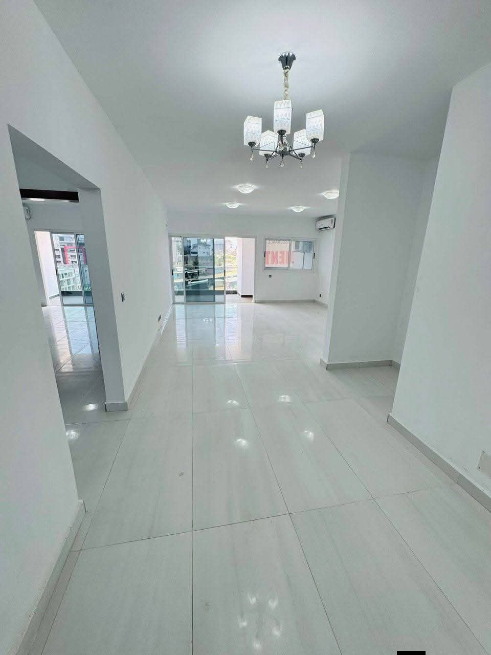 Magnifique appartement 3 pièces au 1er étage Haut standing