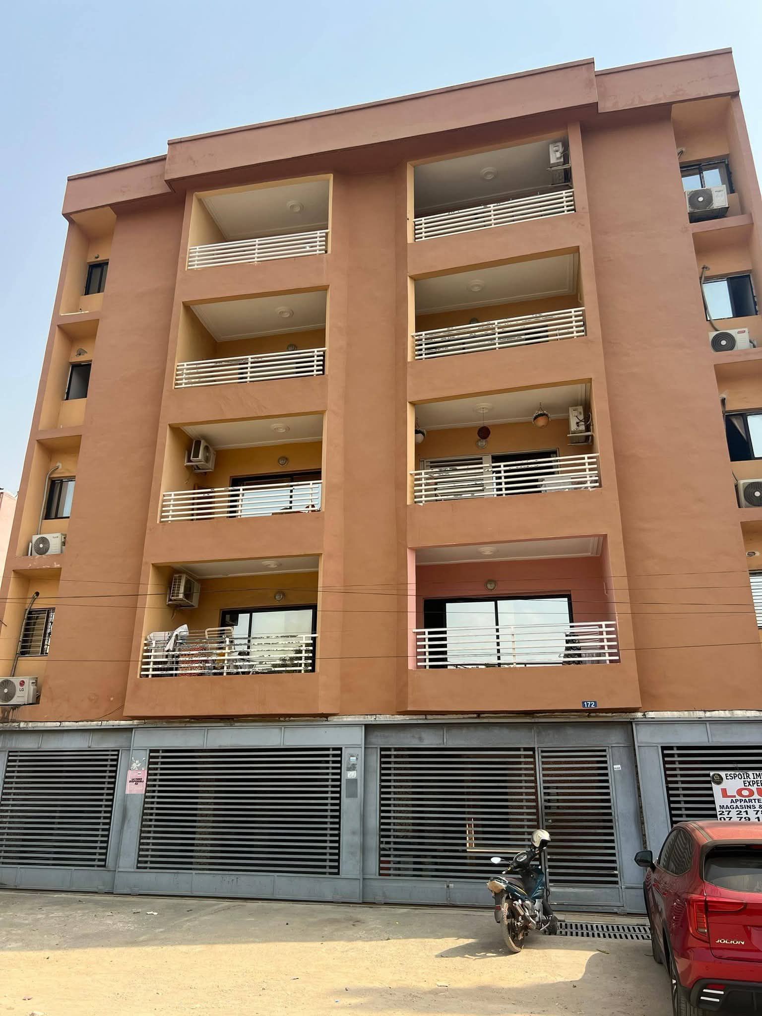 APPARTEMENT 3 PIÈCES EN LOCATION