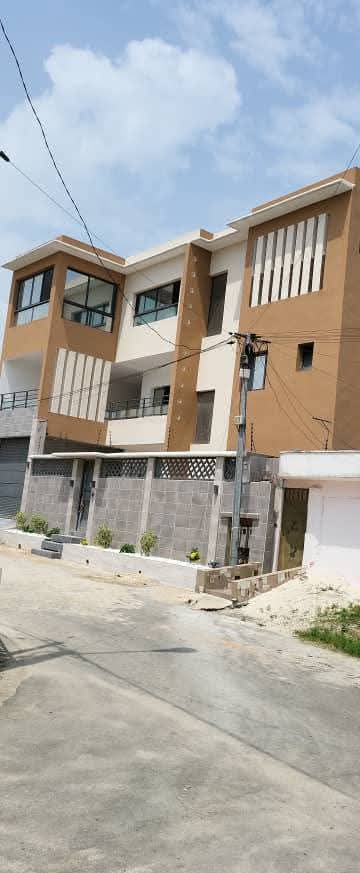 VILLA TRIPLEX 12 PIÈCES EN LOCATION