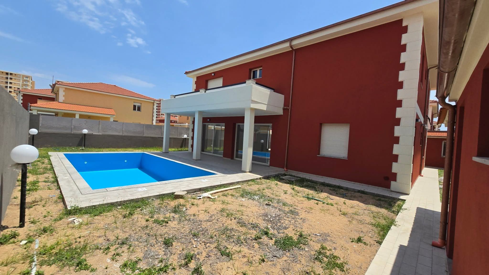 Belle villa duplex en location