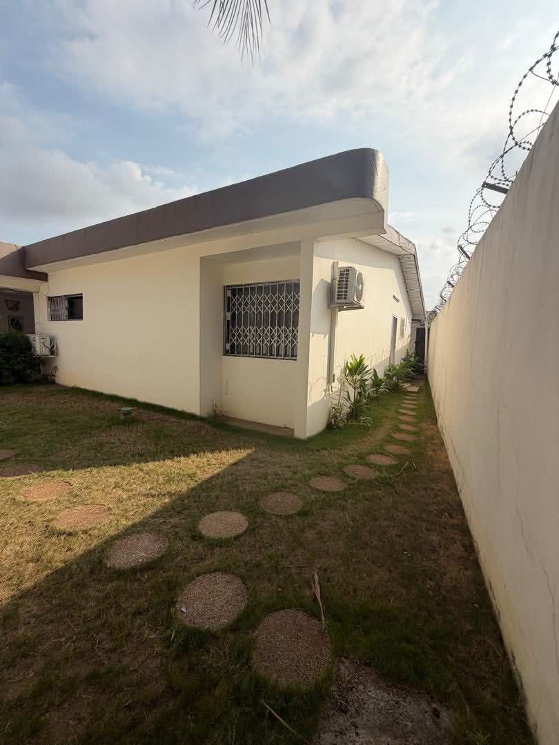 EN VENTE VILLA BASSE 5 PIÈCES