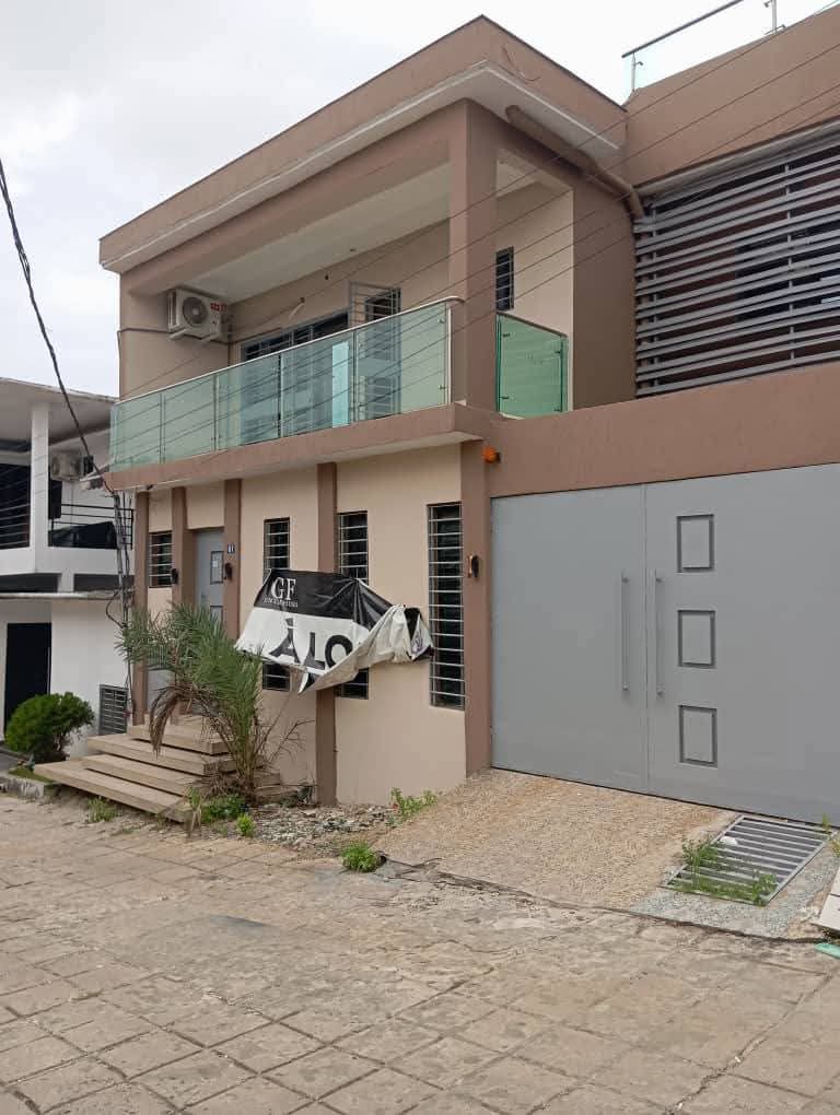 VILLA DUPLEX 6 PIÈCE EN LOCATION