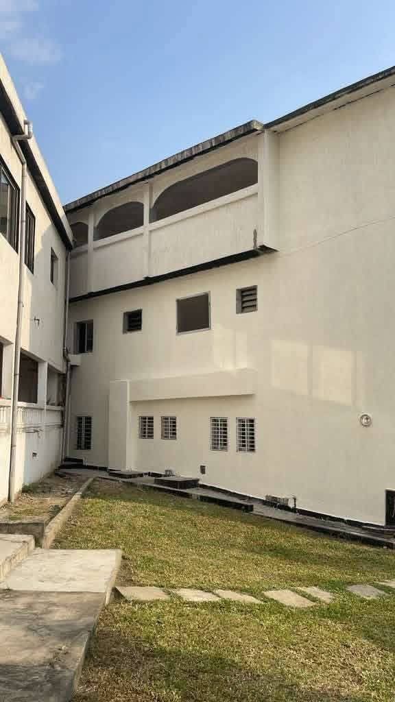LOCATION APPARTEMENT DE 3 PIÈCES MEUBLÉ