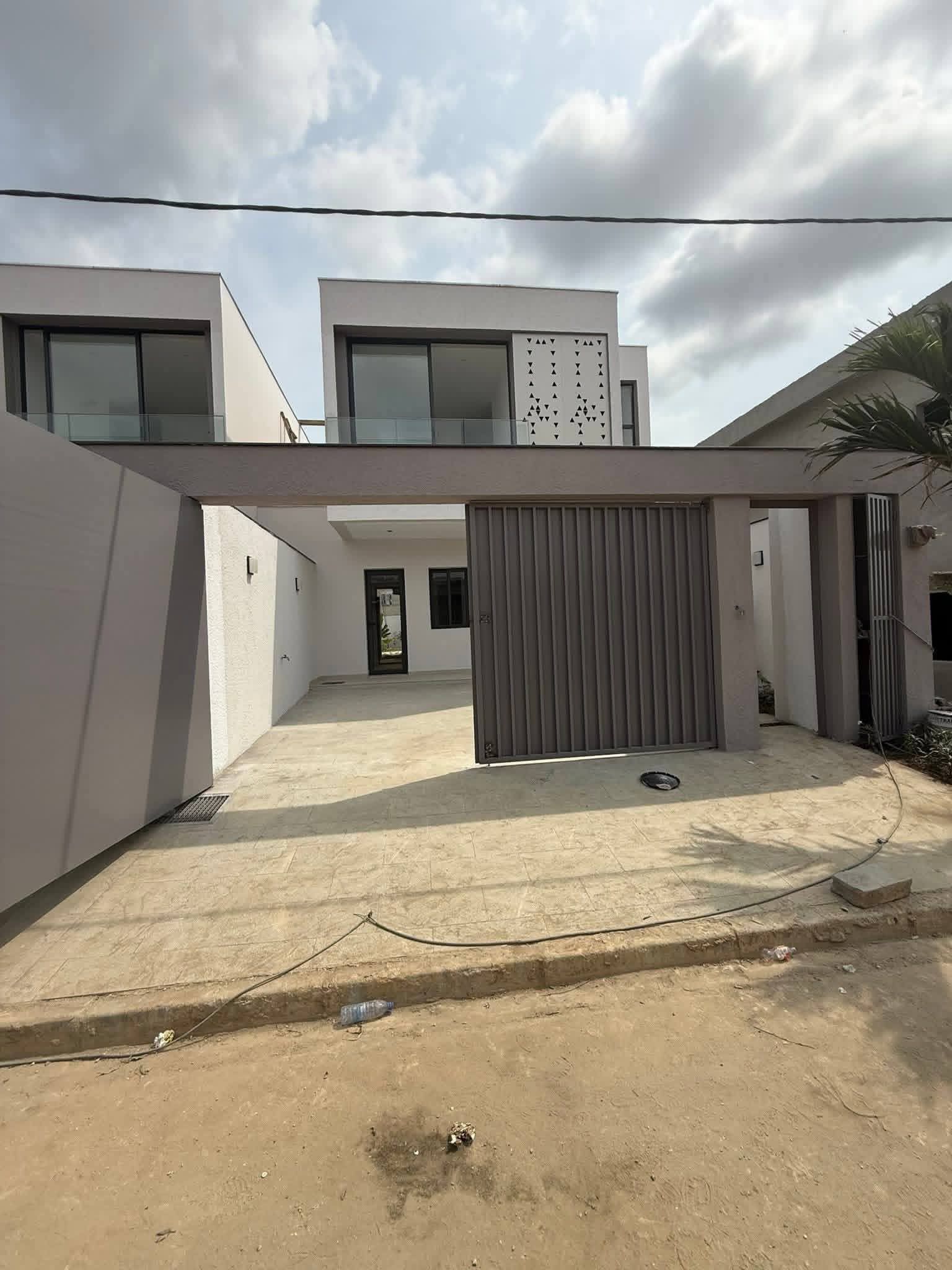 LOCATION MAGNIFIQUE VILLA DUPLEX 4 PIÈCES