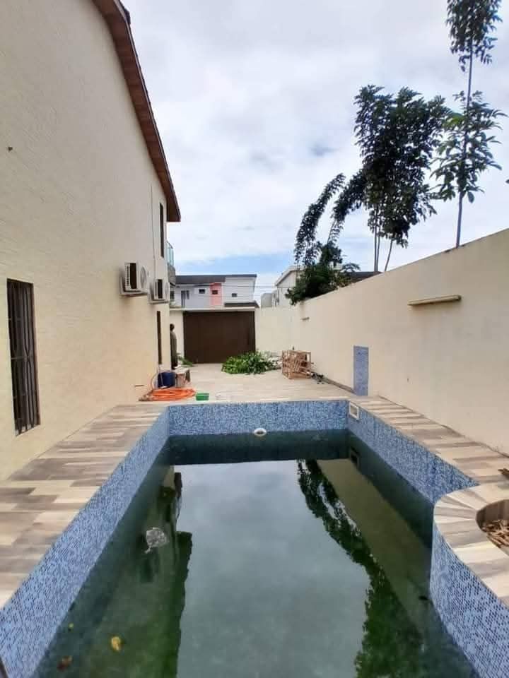 Belle villa duplex en location