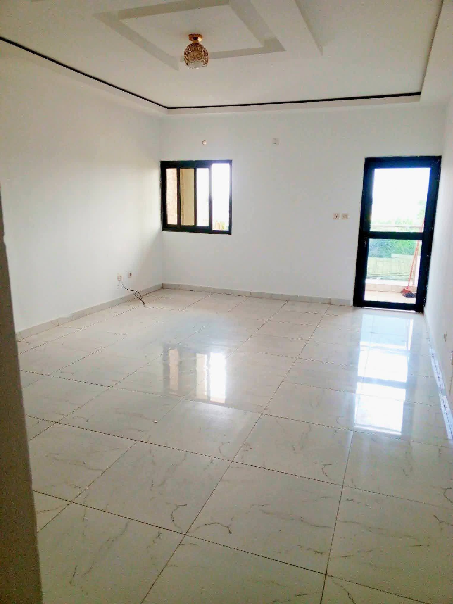 Appartement 3 pièces au 2e étage