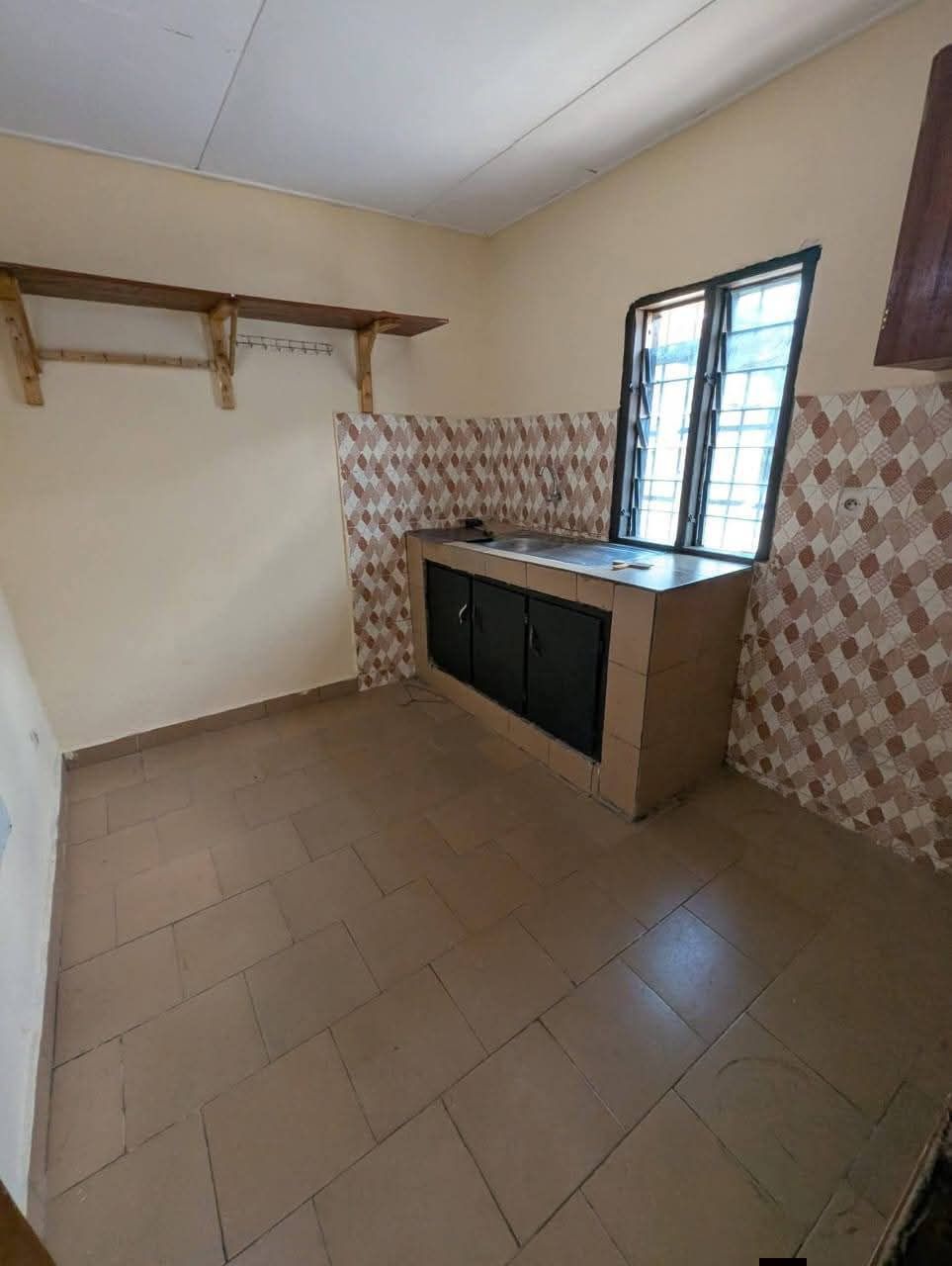 Petite maison basse 2 pièces