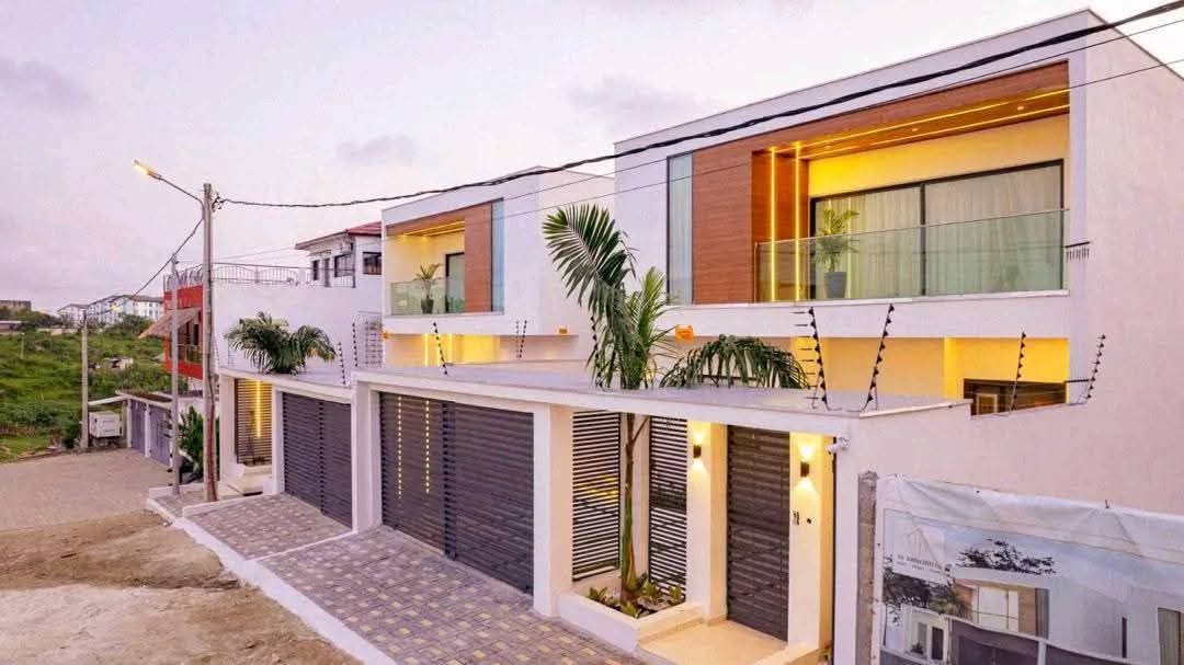 VILLA DUPLEX 7 PIÈCES À VENDRE