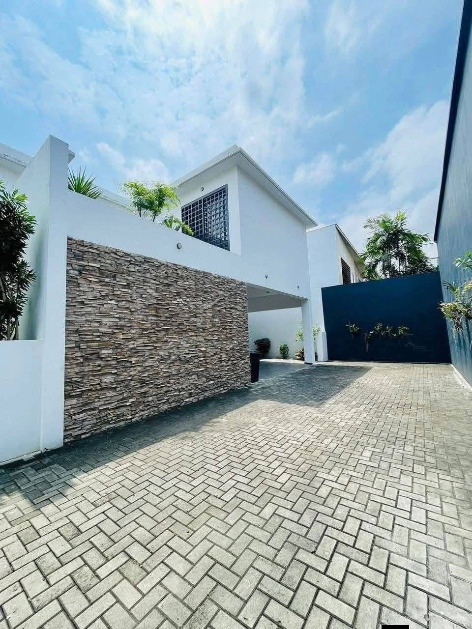 VILLA DUPLEX 4 PIÈCES EN LOCATION