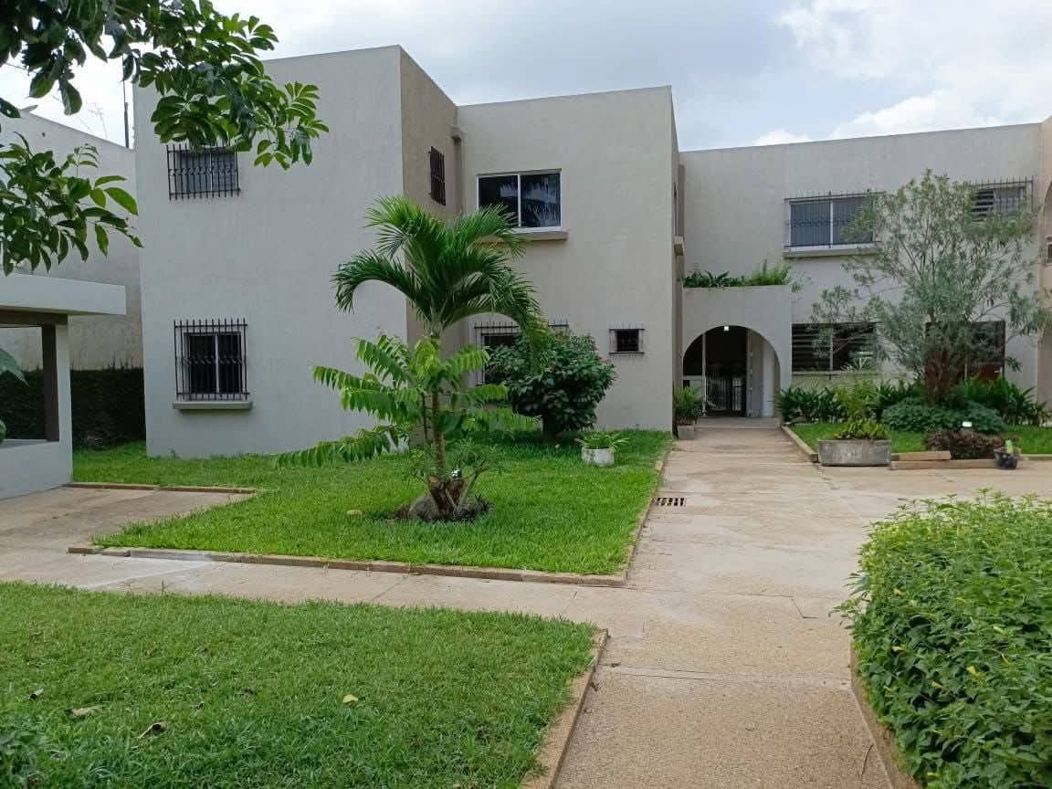 VILLA DUPLEX 10 PIÈCES EN LOCATION