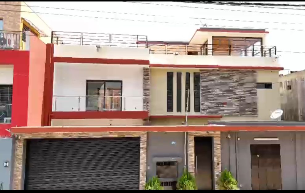 Villa triplex 9 pièces avec ACD