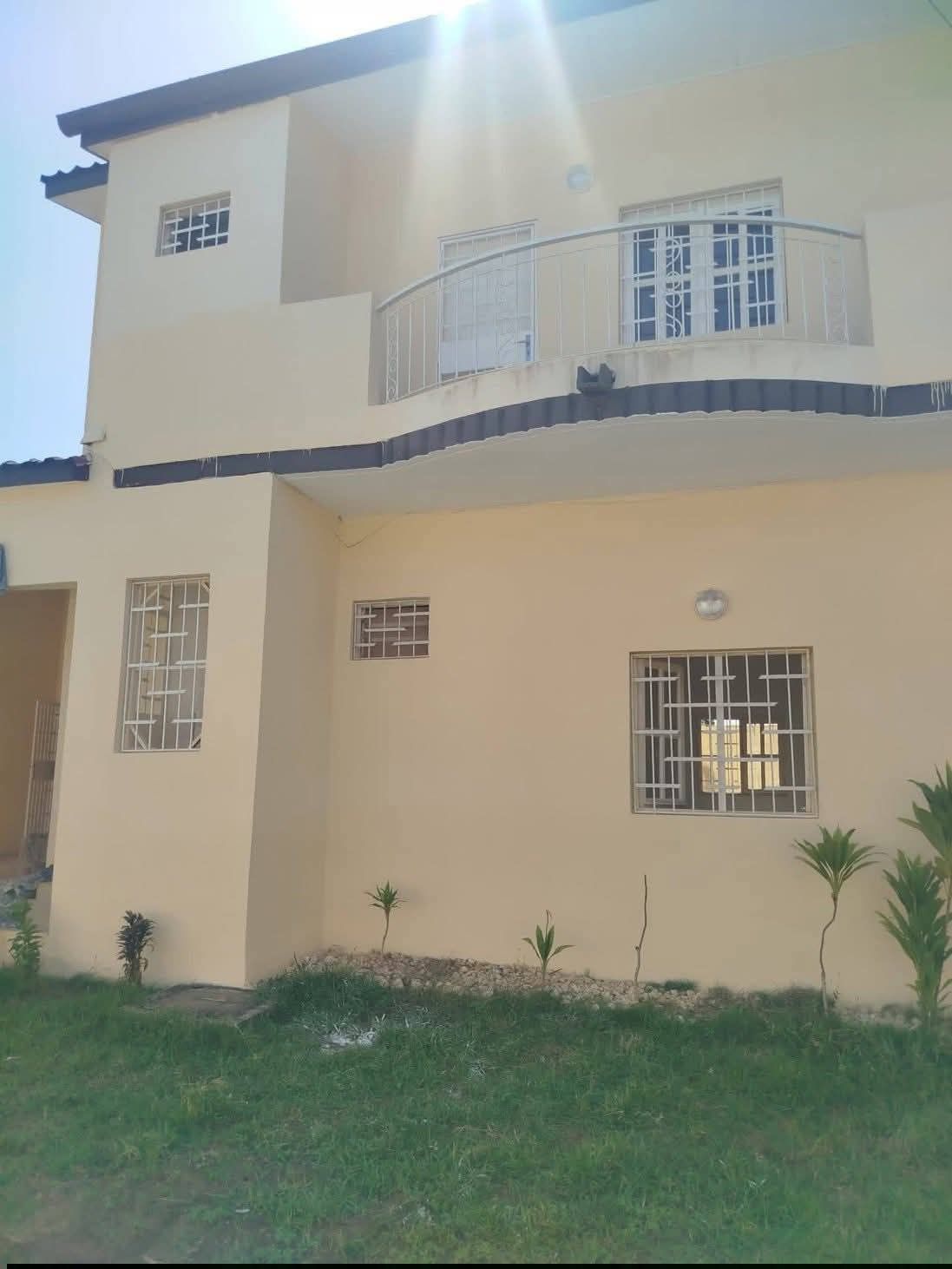 Belle villa duplex en location
