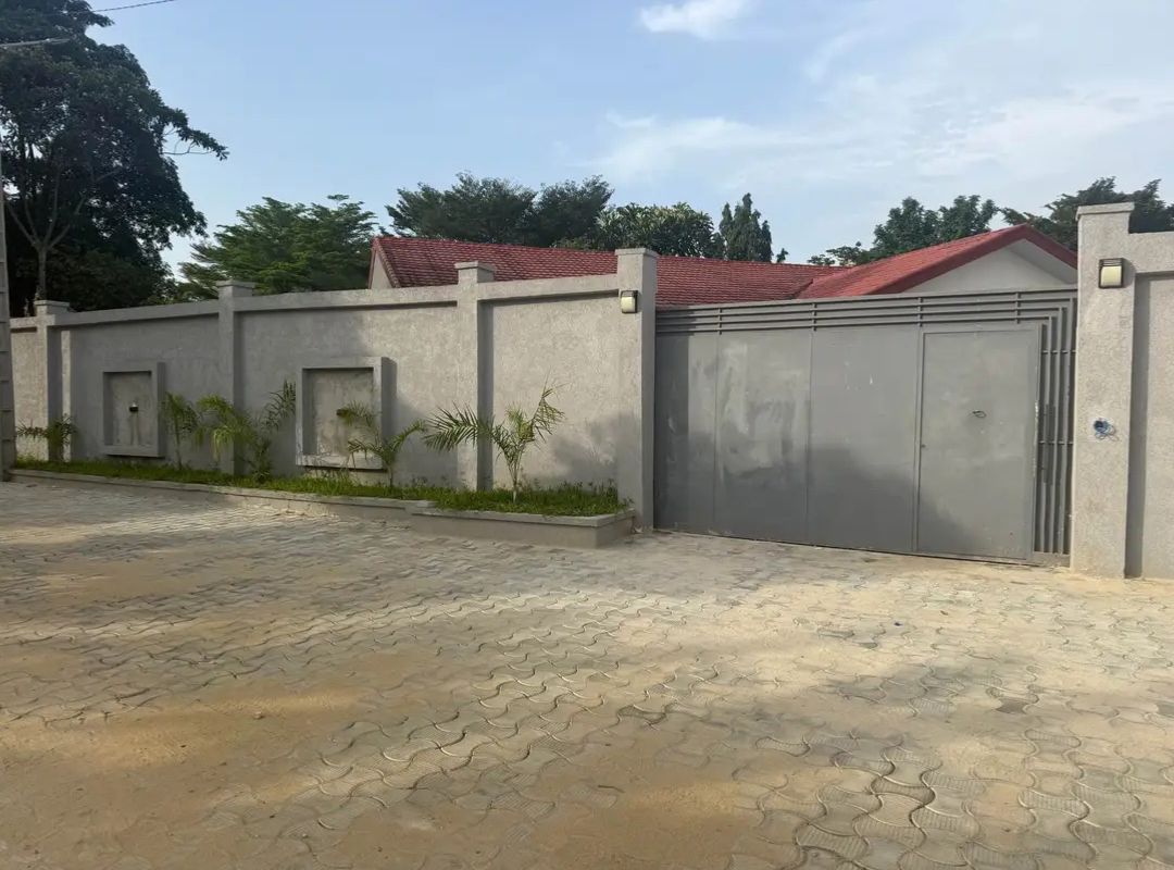 LOCATION BELLE VILLA BASSE 6 PIÈCES