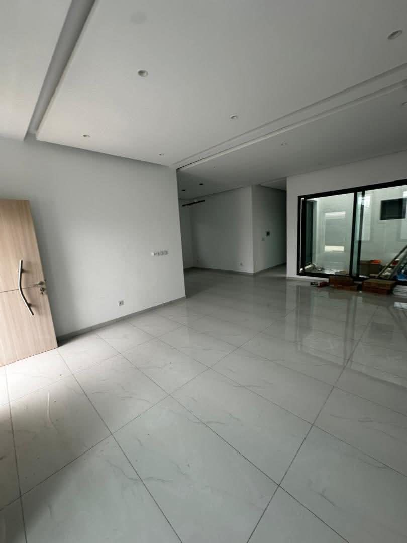 Villa duplex 7 pièces avec piscine et ACD