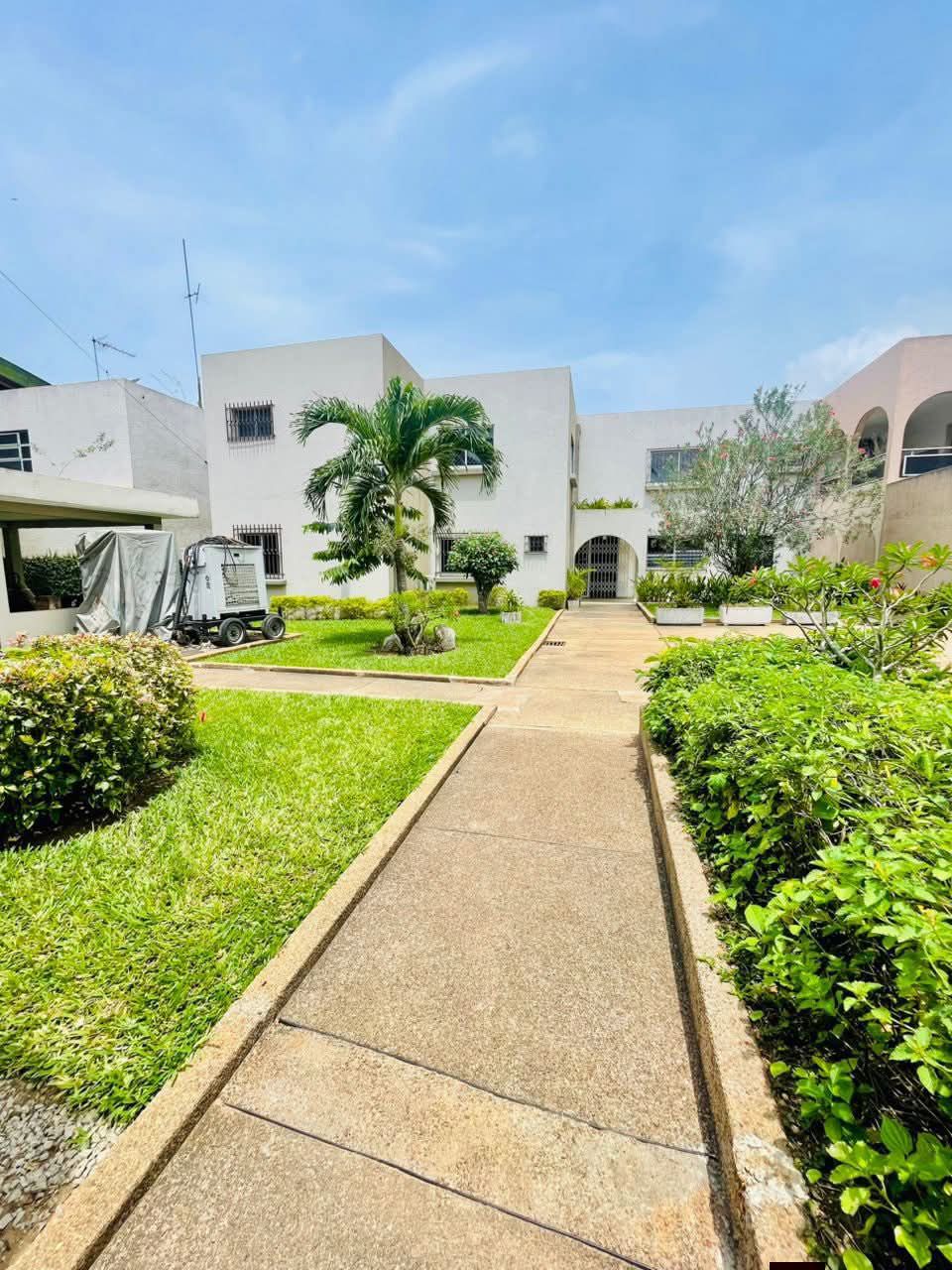LOCATION VILLA DUPLEX 8 PIÈCES