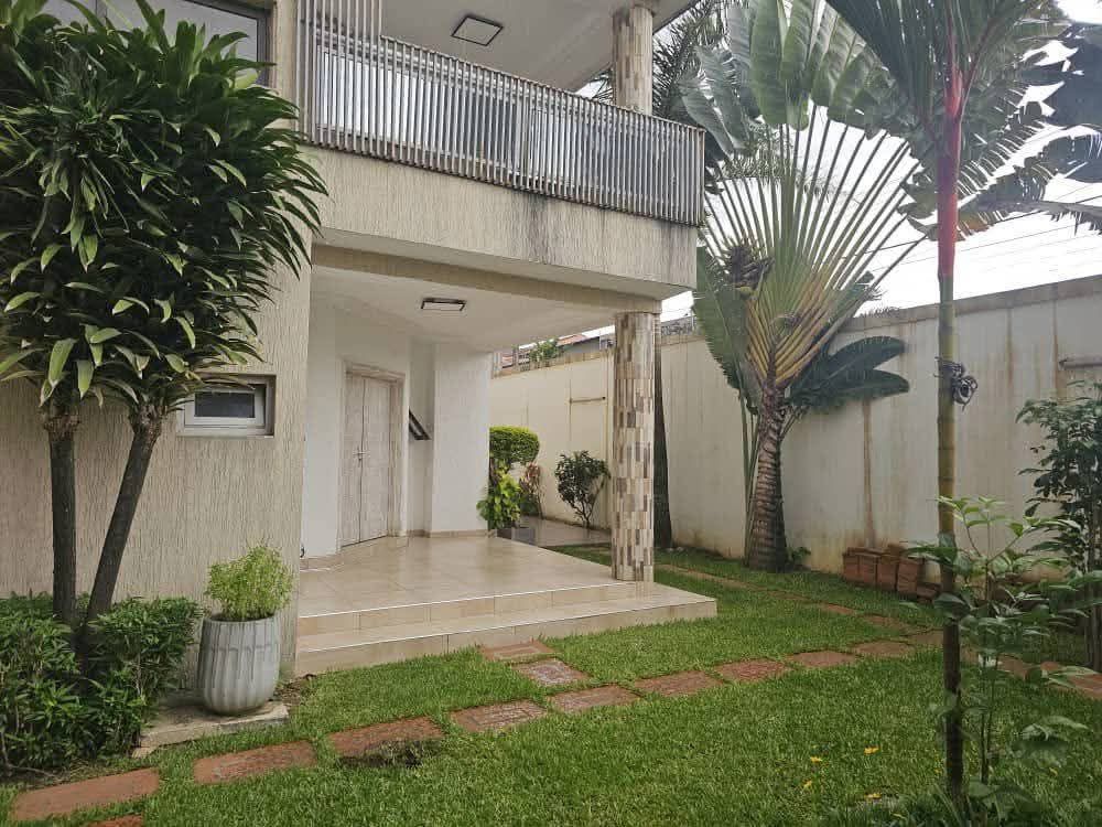 VILLA DUPLEX 10 PIÈCES EN LOCATION