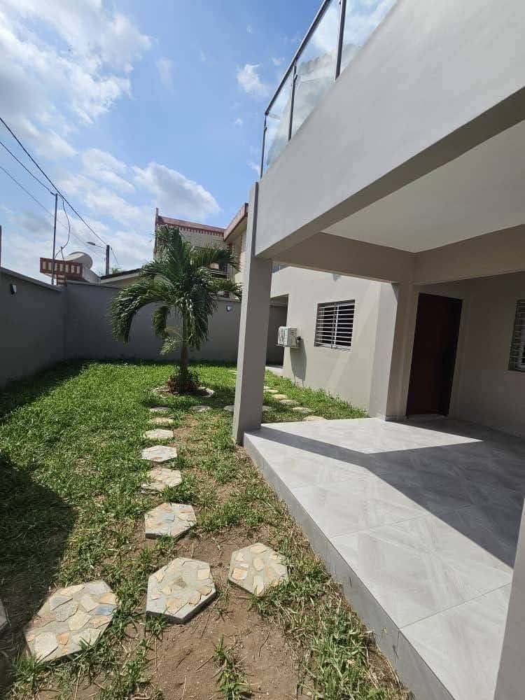 VILLA DUPLEX 5 PIÈCES EN LOCATION