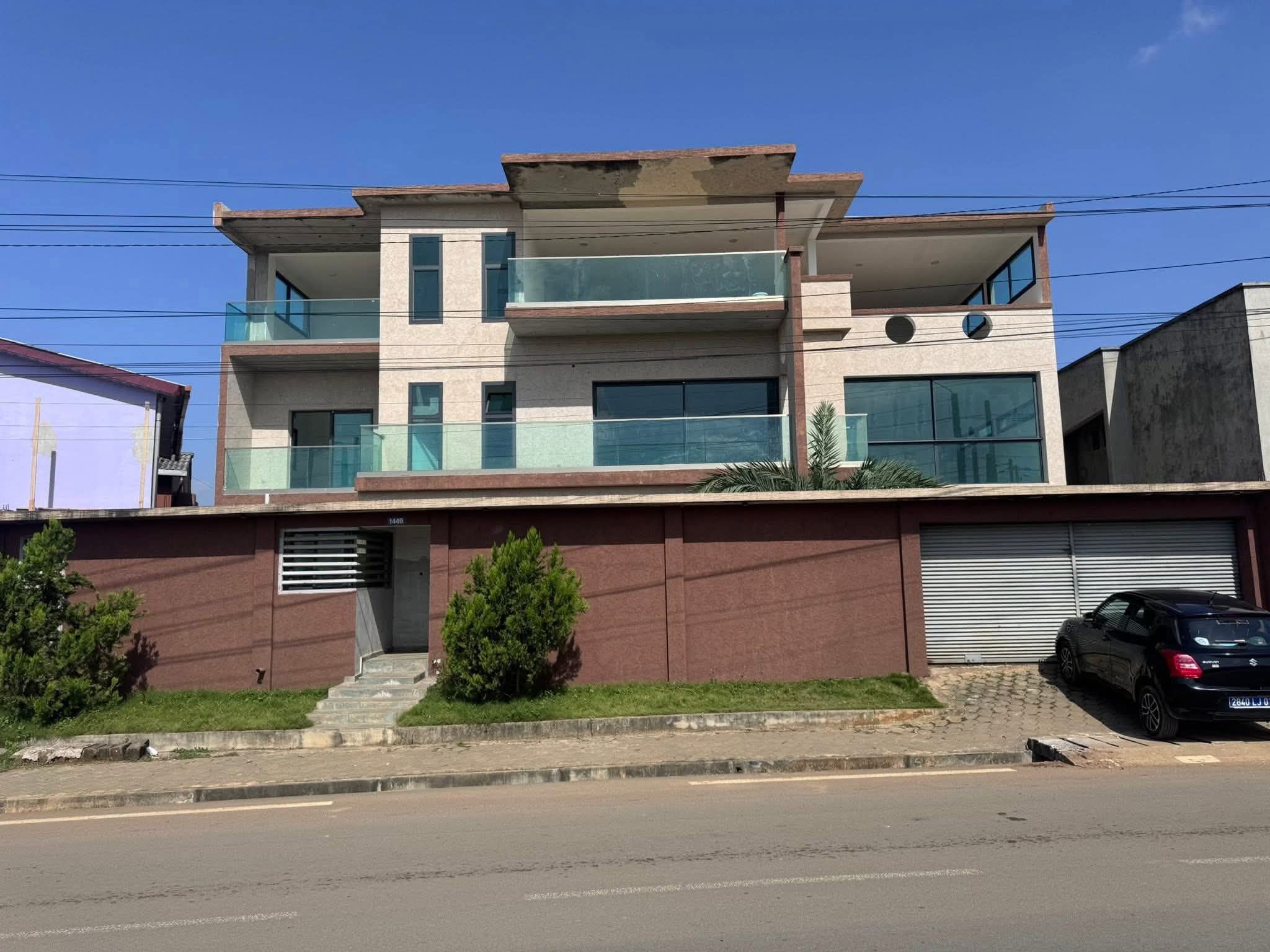 Belle villa duplex en location