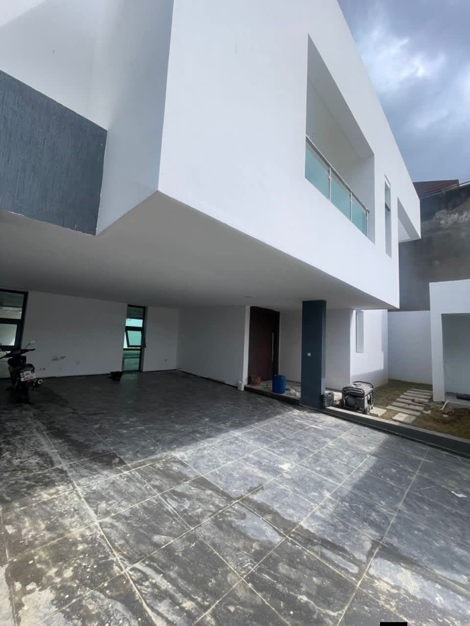 VILLA DUPLEX 7 PIÈCES EN LOCATION