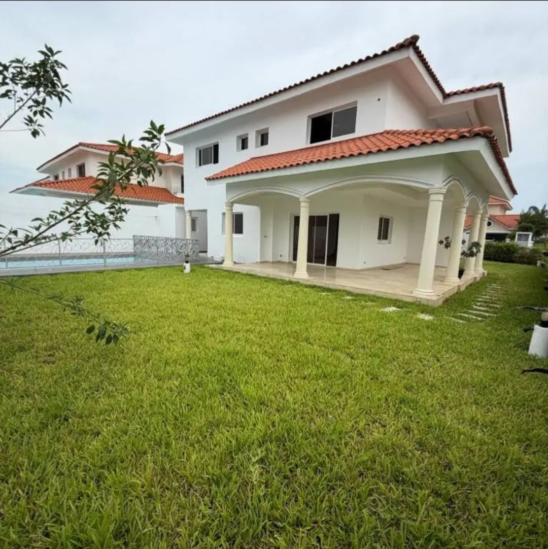 VILLA DUPLEX 6 PIÈCES À LOUER