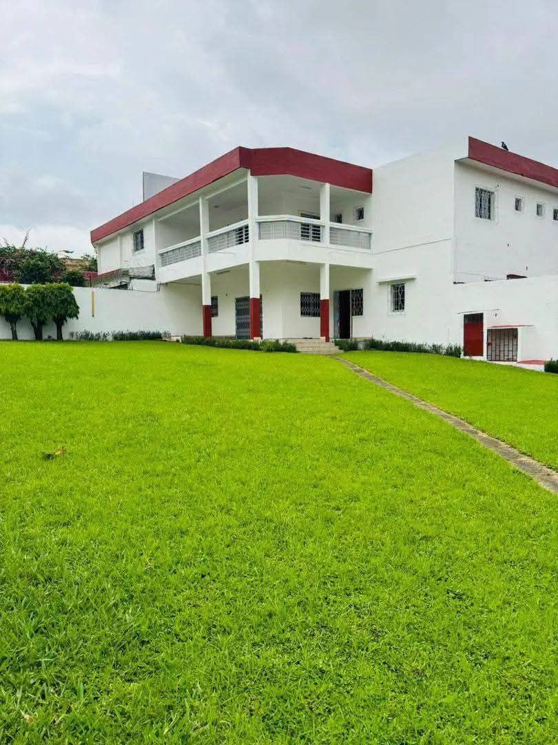 Magnifique et spacieuse villa duplex 15 pièces
