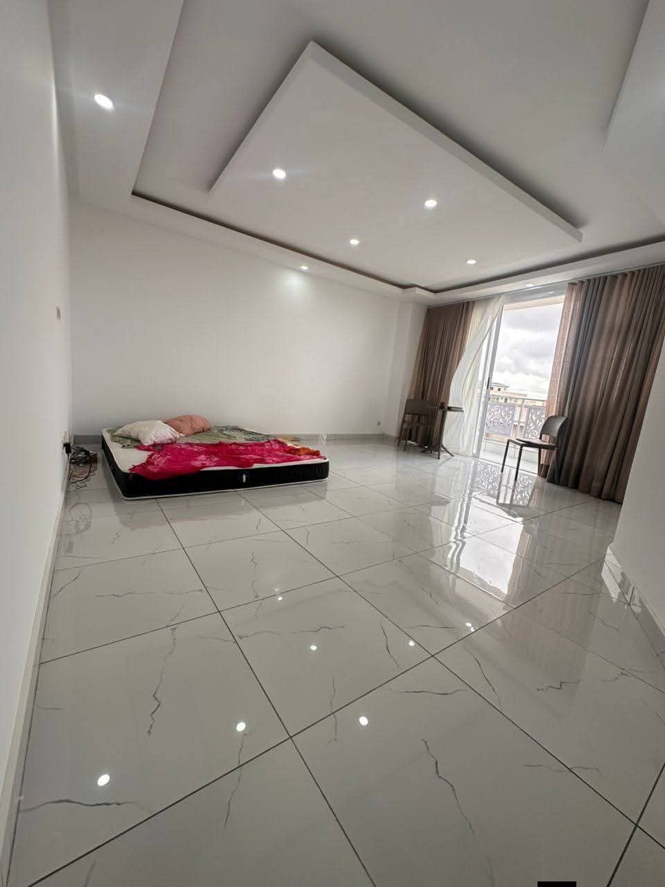 Appartement 3 pièces au 2e étage