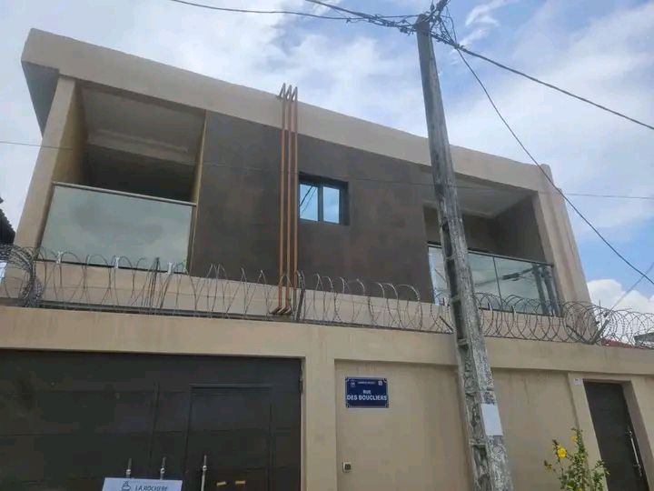 Duplex
