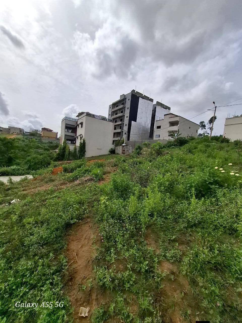 Terrain de 225m2 avec CMPF