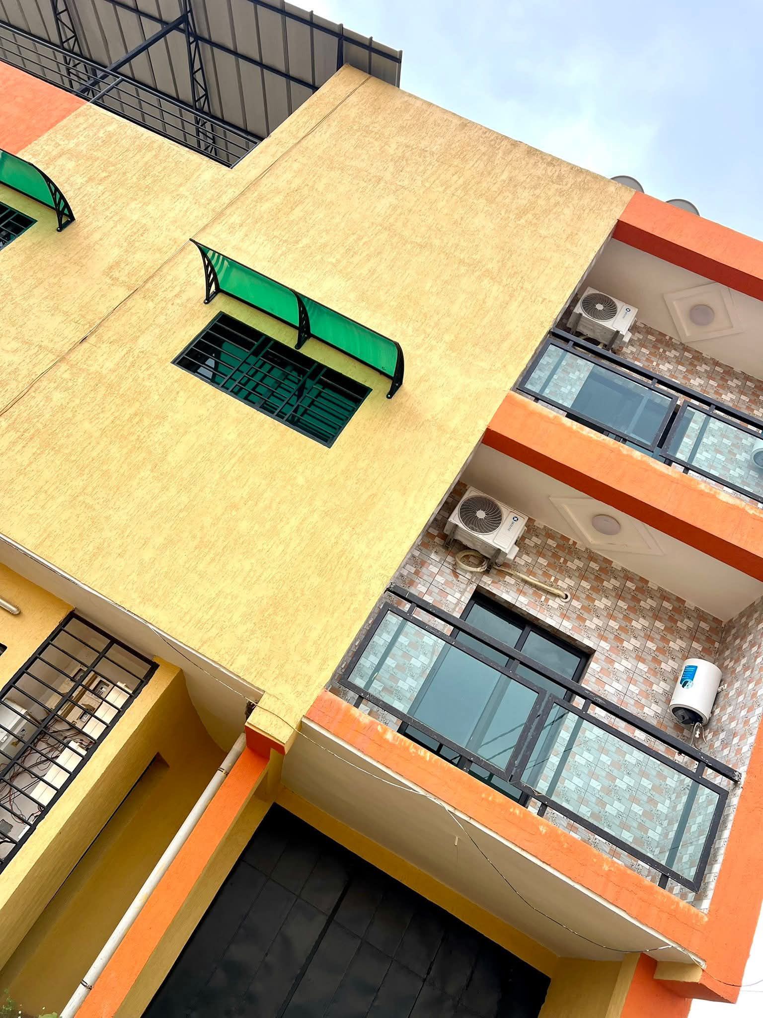 Appartement 4 pièces types duplex jamais habité