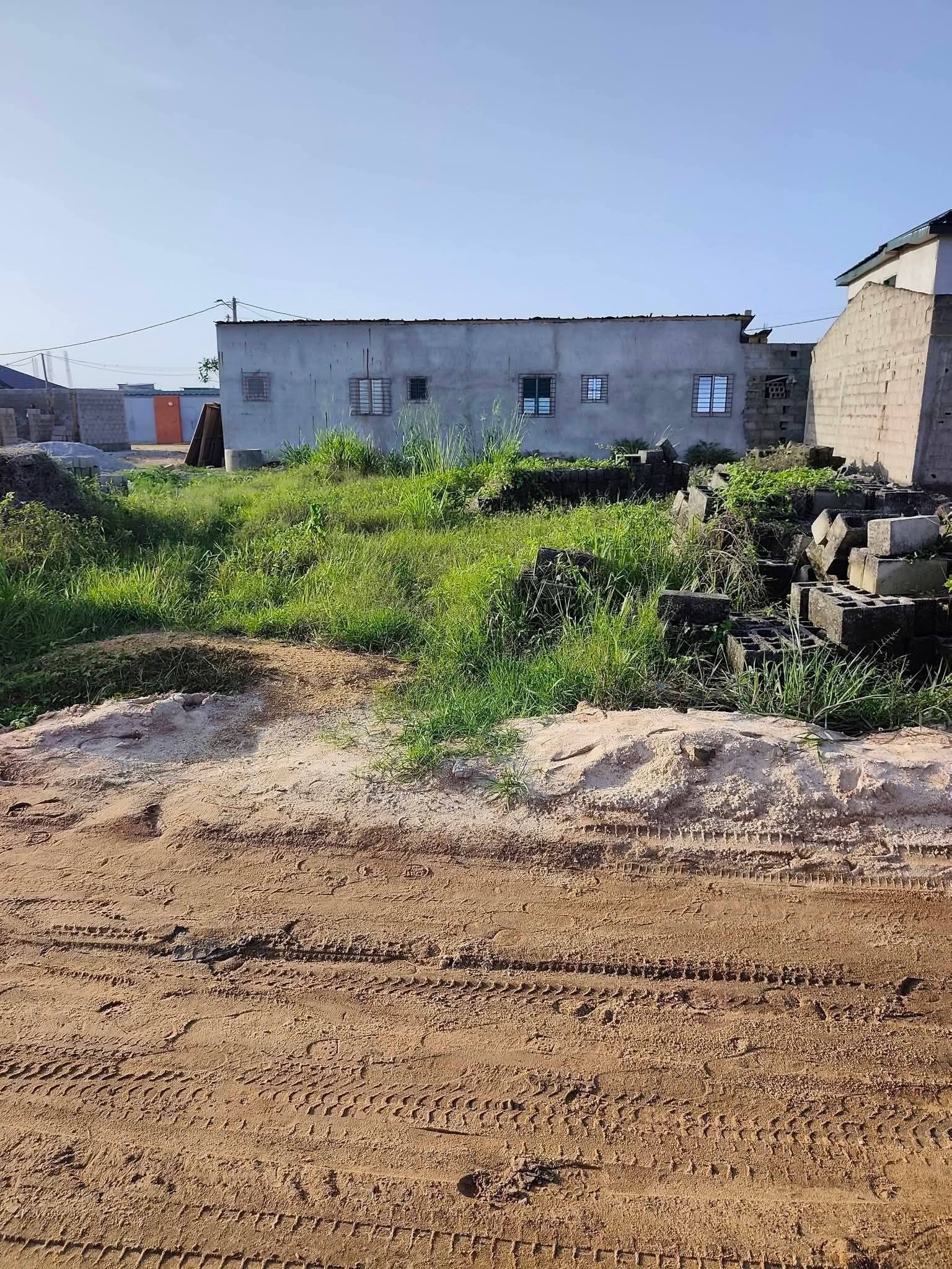 Terrain en vente à Bonoua