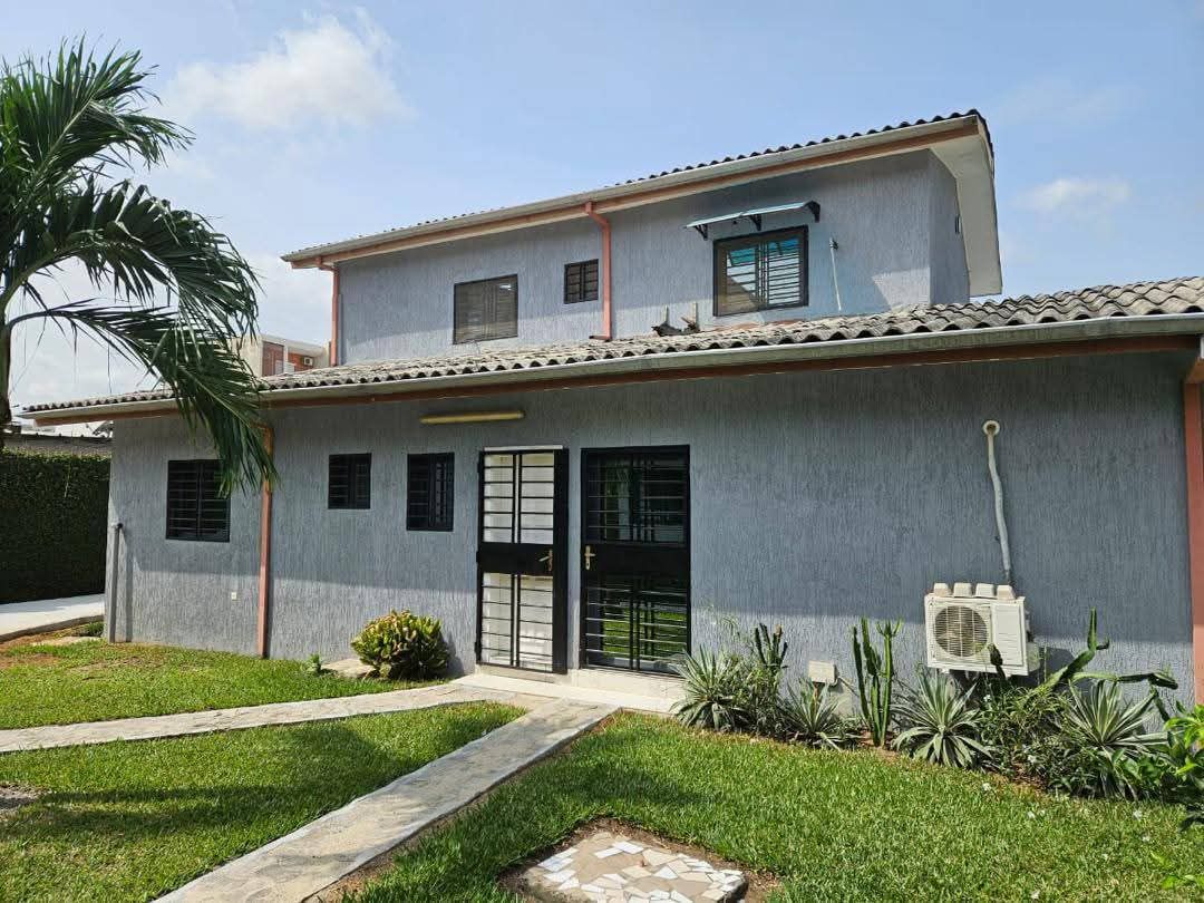 VILLA DUPLEX 7 PIÈCES EN LOCATION